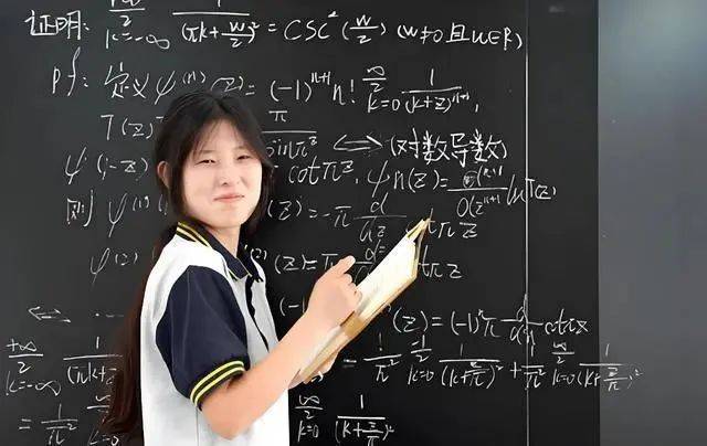 零度时评丨“天才少女”姜萍落幕<strong></p>
<p>瑞亚</strong>，普通人姜萍未完待续