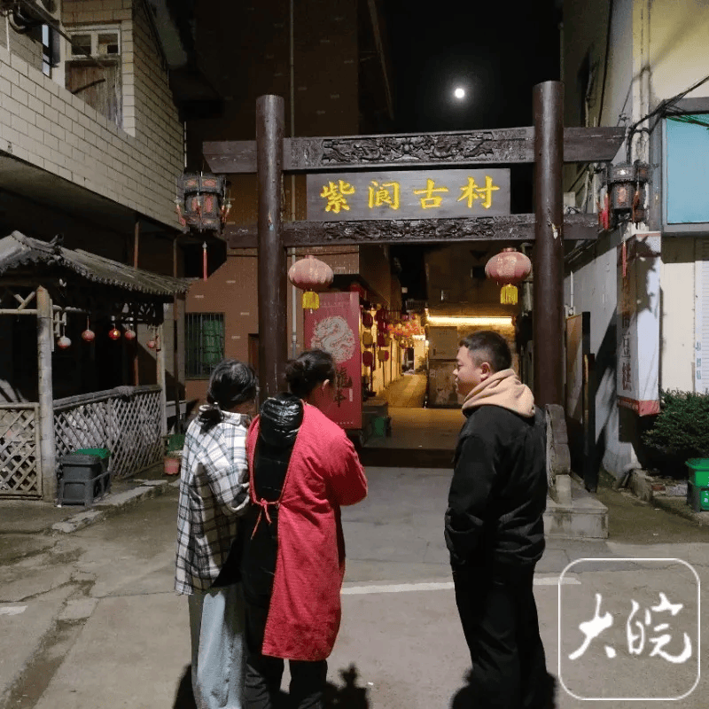 54岁男子疑杀妻后逃进深山<strong></p>
<p>Tidex</strong>，浙江诸暨警方正用无人机搜捕！村民透露事发细节……