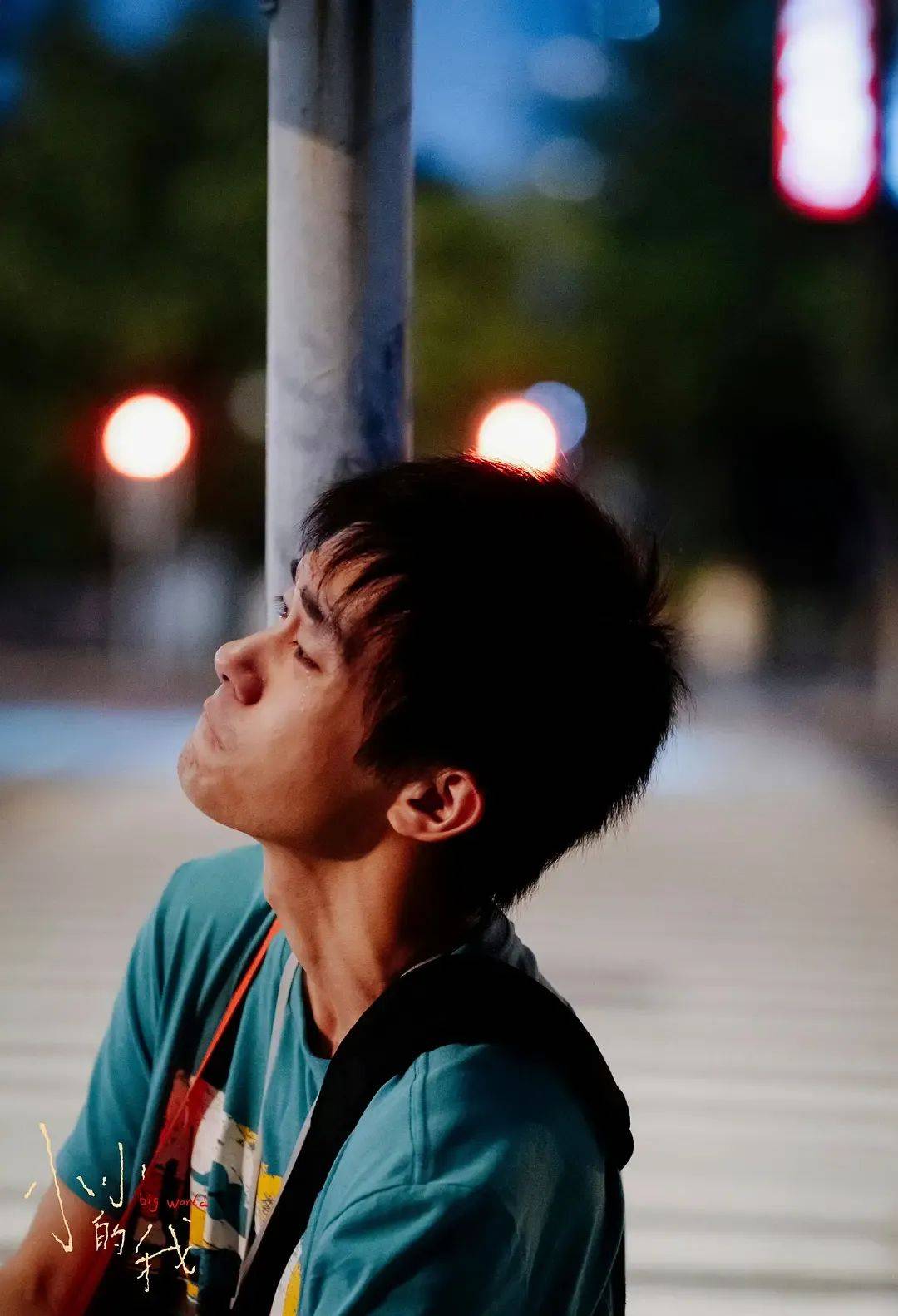 五天破3亿<strong></p>
<p>BJEX</strong>，易烊千玺演技封神！文艺片《小小的我》成票房爆款，做对了什么？