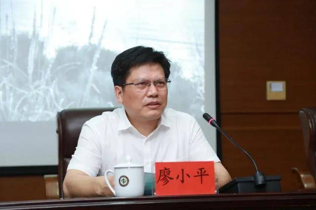 曾“搭班子”的大学党委书记、校长<strong></p>
<p>Hydax</strong>，双双被查！