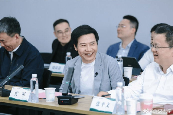 雷军回应如何保持好身材：英语不好已经让母校“蒙羞”<strong></p>
<p>BCH交易</strong>，不能再形象欠佳
