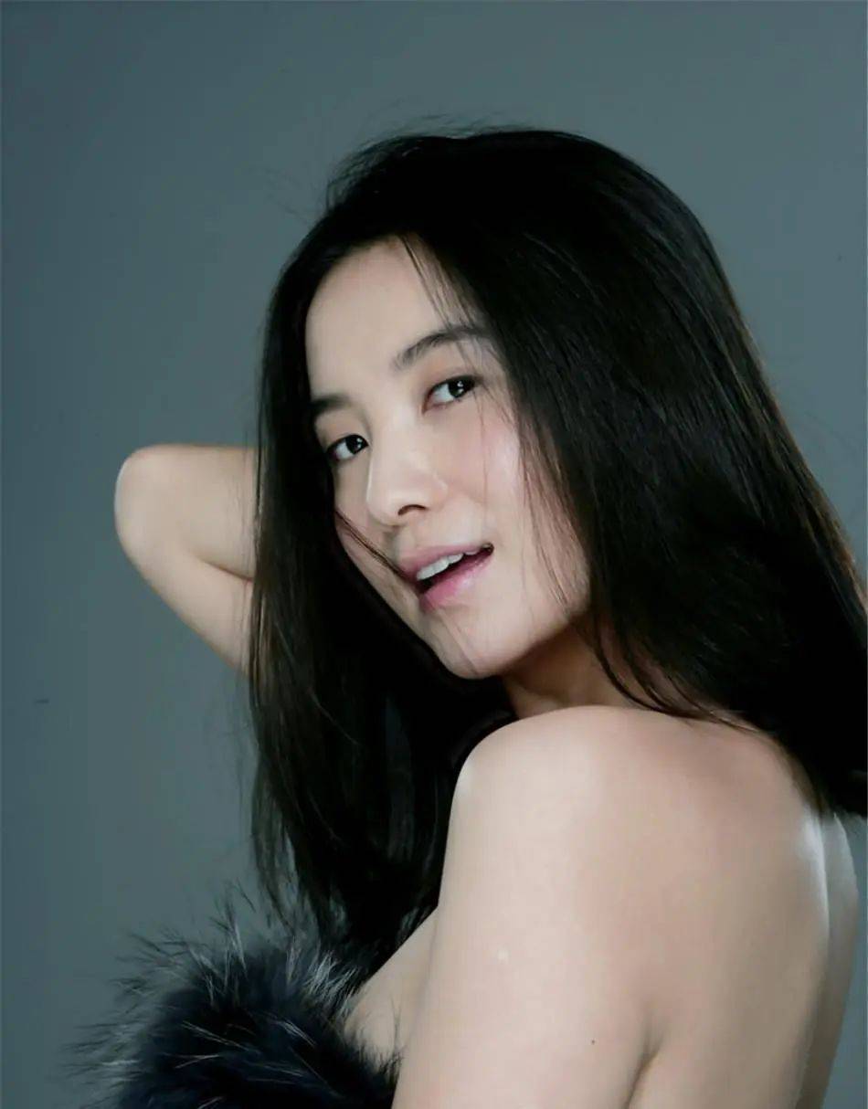 考古|宋佳被曝隐婚?男方曾导《白夜追凶》两人恋爱7年<strong></p>
<p>区块链挖矿交易所</strong>，情路坎坷的她终修得正果