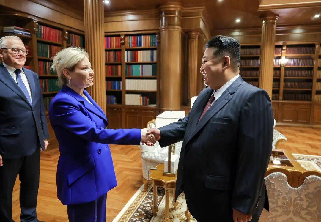 金正恩会见俄文化部长<strong></p>
<p>IPFS交易所</strong>，一起观看俄、朝文艺工作者公演