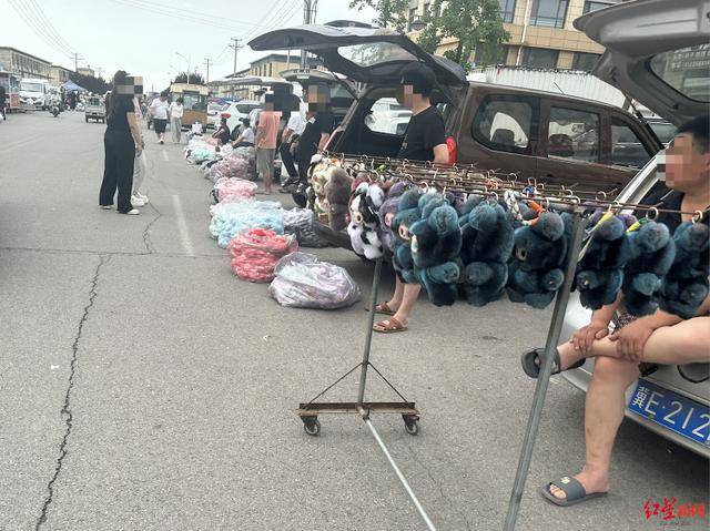 实探衡水盗版LABUBU大集：像卖菜一样摆摊卖<strong></p>
<p>火币交易app</strong>，商家称如今订单变少生意难做