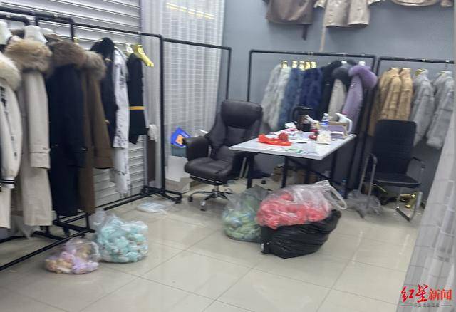 实探衡水盗版LABUBU大集：像卖菜一样摆摊卖<strong></p>
<p>火币交易app</strong>，商家称如今订单变少生意难做