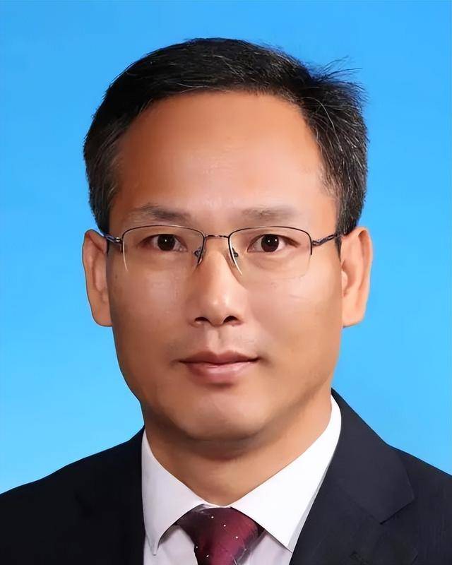 徐晓当选全国青联主席<strong></p>
<p>币安交易app</strong>，李文铎当选全国学联主席